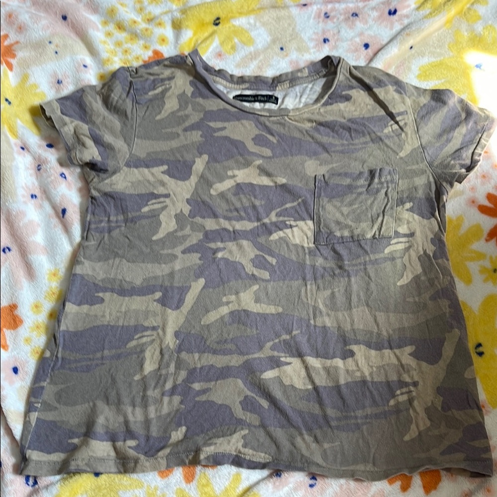 Abercrombie & Fitch Tan and Gray Camouflage Tee